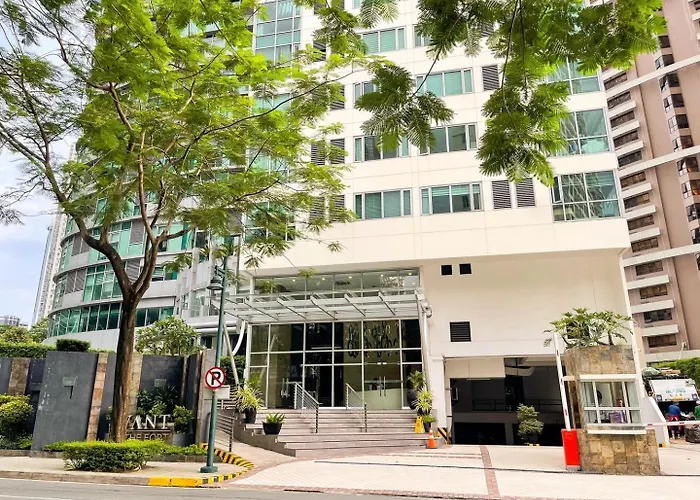 Staycation In Bgc #aatft13j Manila