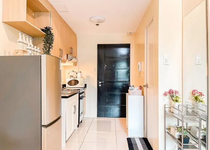Holiday home Staycation In Bgc #aatft13j *